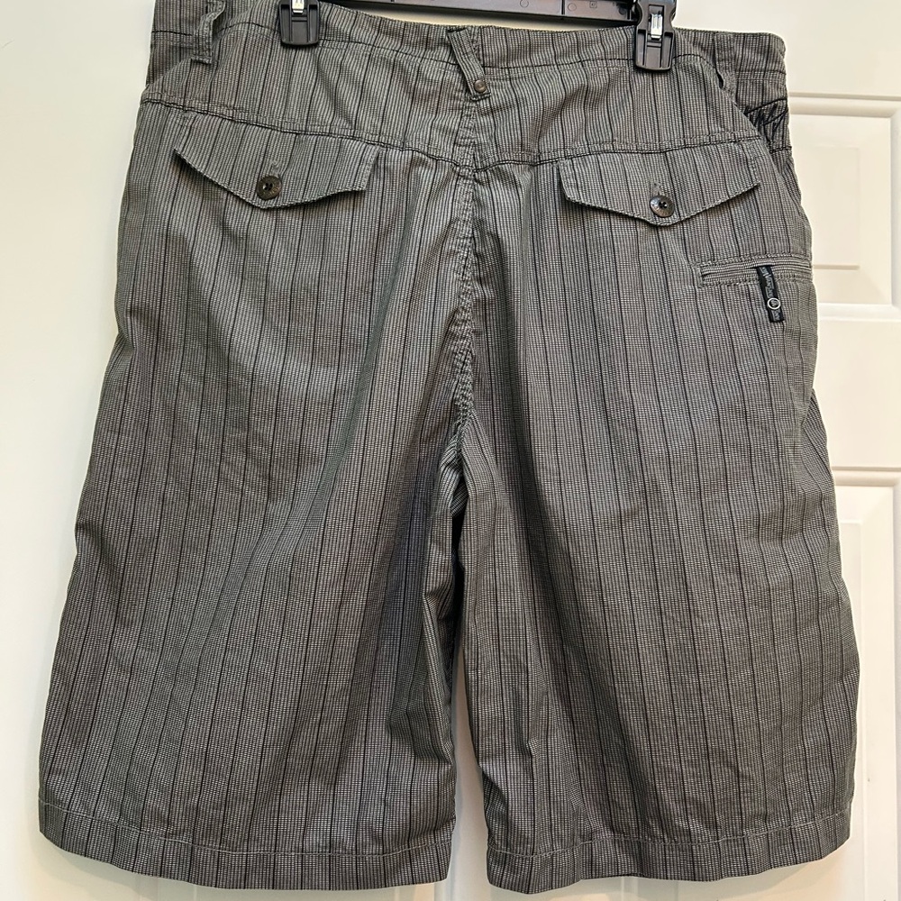 Vans Men's Charcoal Striped Cargo Shorts 36 - Picture 2 of 6
